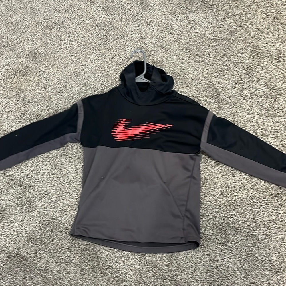Nike hoodie for boys